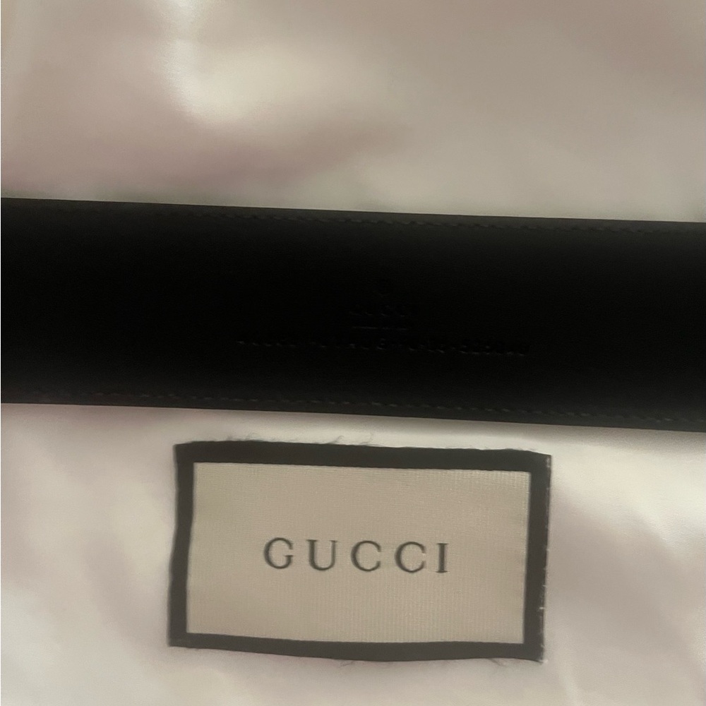 GUCCI BLACK LEATHER BELT WITH INTERLOCKING GOLD COLOR EMBLEM - Picture 5 of 7